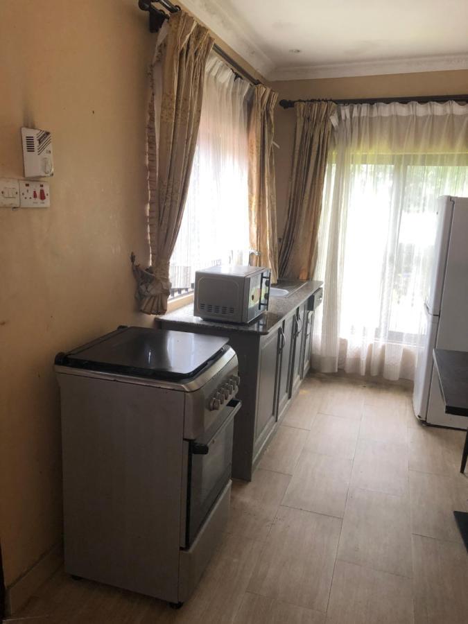Tatys Homestay Dar es Salaam Exterior foto